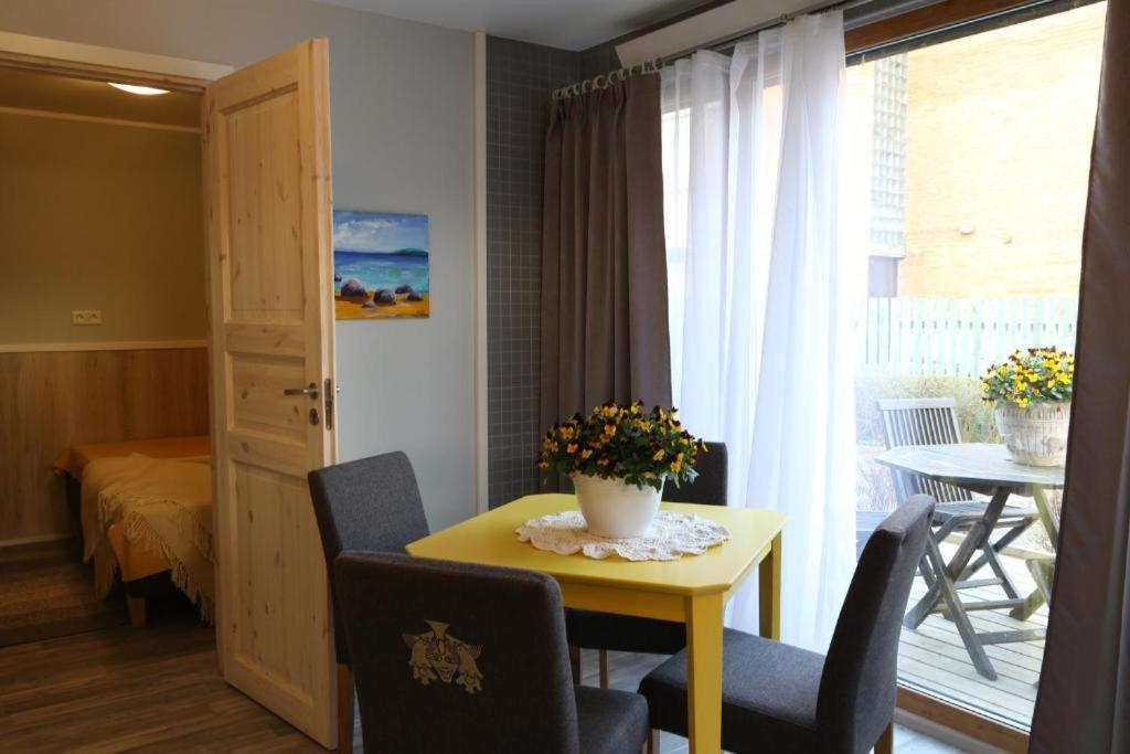Villa Meri Apartments Пярну Екстериор снимка