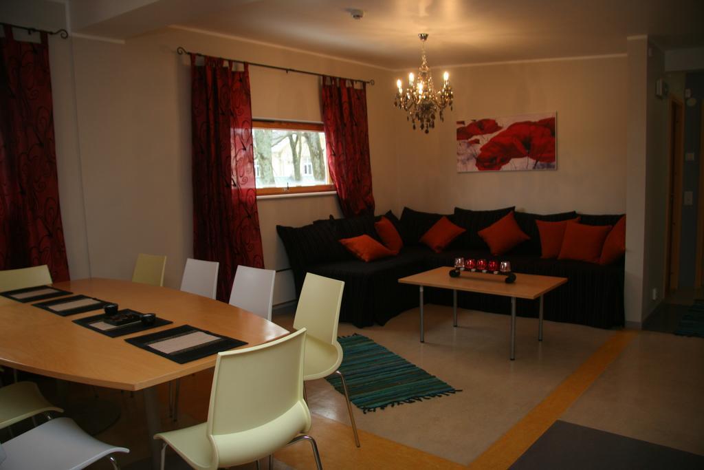 Villa Meri Apartments Пярну Стая снимка