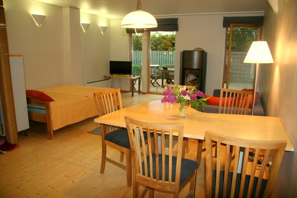 Villa Meri Apartments Пярну Екстериор снимка